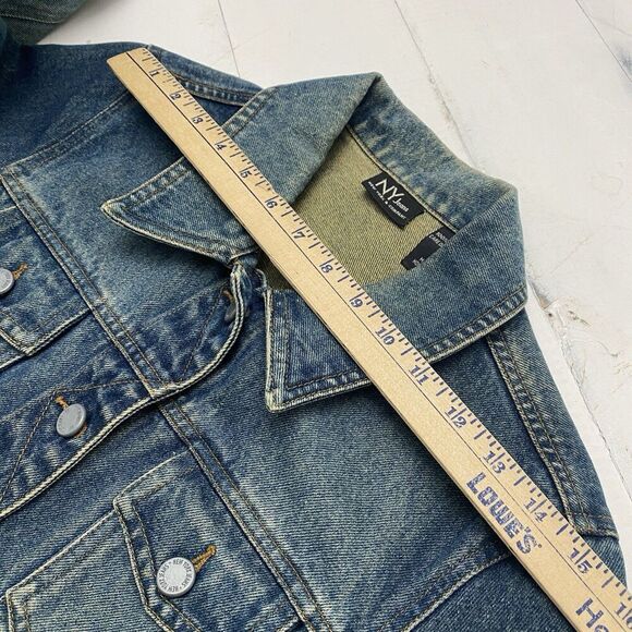 NY Jeans Denim Medium Wash Cotton Button Down Jean Jacket Woman's Medium Y2K - Picture 7 of 11